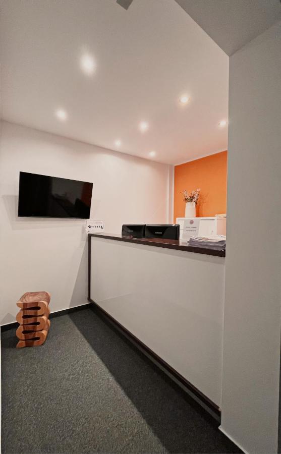 Hotel VIVA CREATIVO Hannover Buitenkant foto