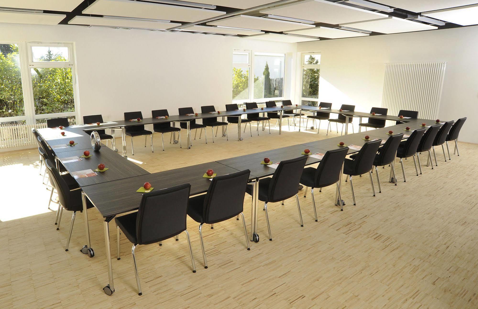 Hotel VIVA CREATIVO Hannover Buitenkant foto